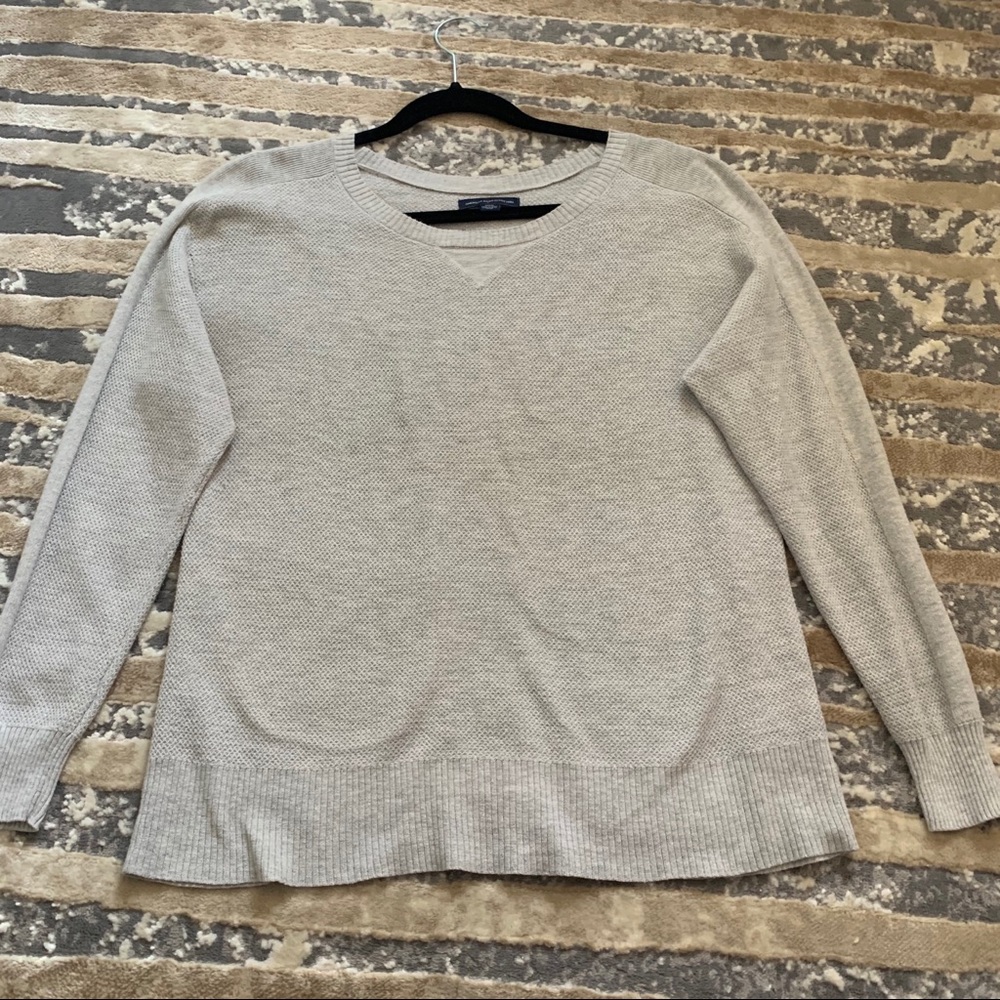 American Eagle sweater